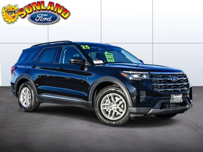 2025 Ford Explorer Active