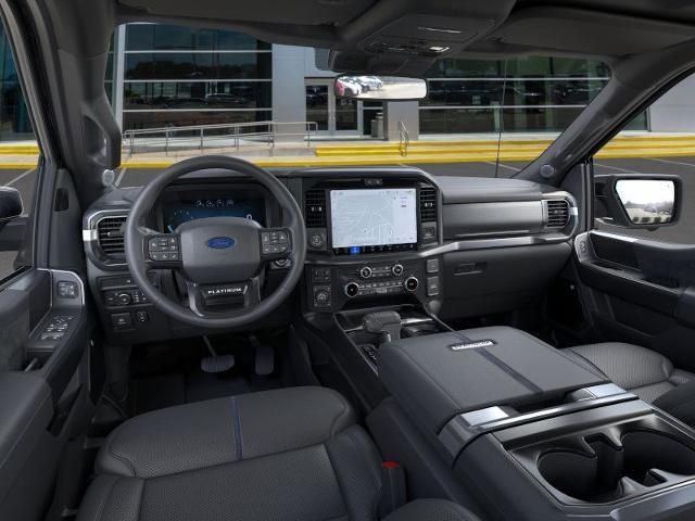 2025 Ford F-150 Platinum - Photo 9