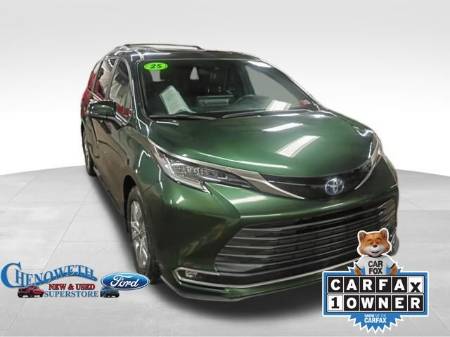 2025 Toyota Sienna Limited