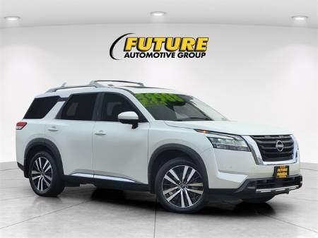 2024 Nissan Pathfinder Platinum