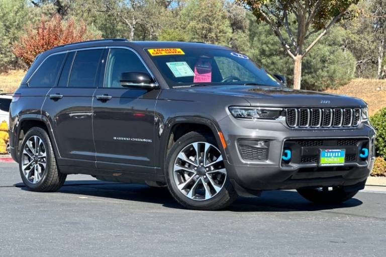 2022 Jeep Grand Cherokee 4XE Overland