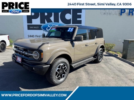 2025 Ford Bronco Outer Banks