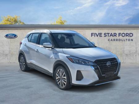 2022 Nissan Kicks SV