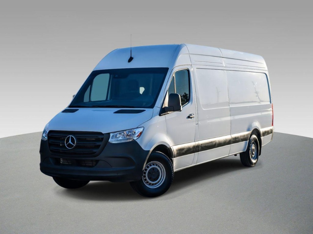2024 Mercedes-Benz Sprinter 2500 High Roof 4-CYL Diesel