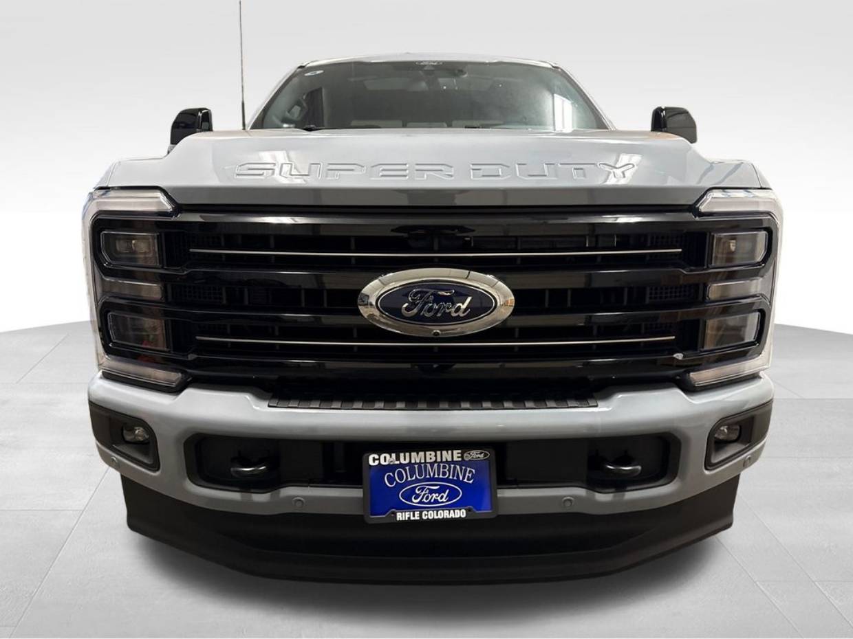 2025 Ford F-350 Super Duty Platinum - Photo 6