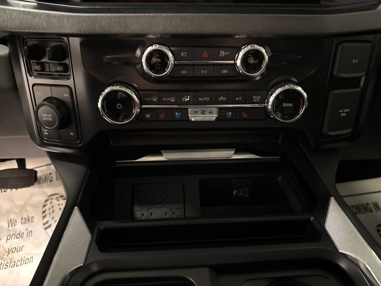 2025 Ford F-350 Super Duty Platinum - Photo 12