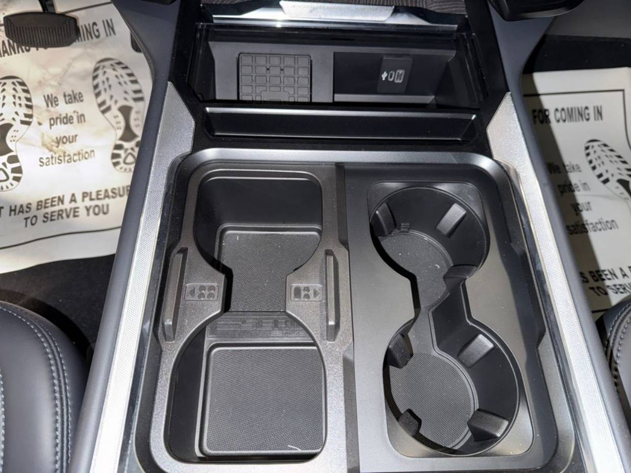 2025 Ford F-350 Super Duty Platinum - Photo 14