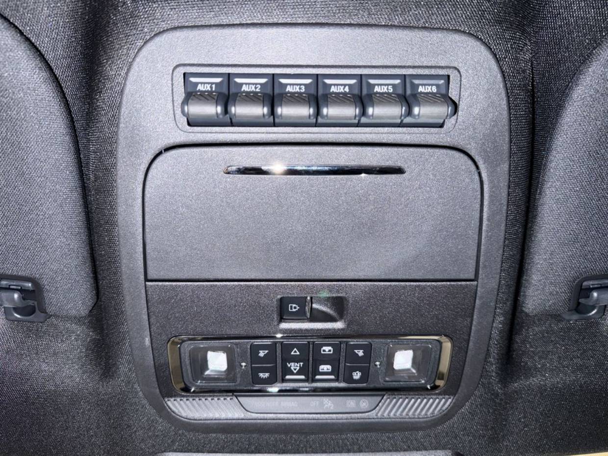 2025 Ford F-350 Super Duty Platinum - Photo 15