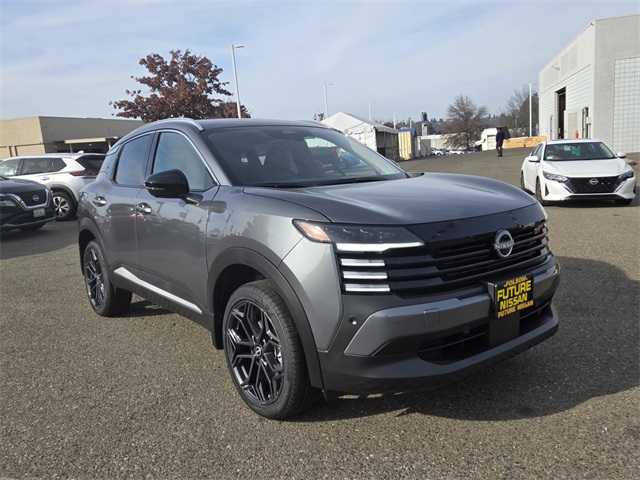 New 2026 Nissan Kicks SR