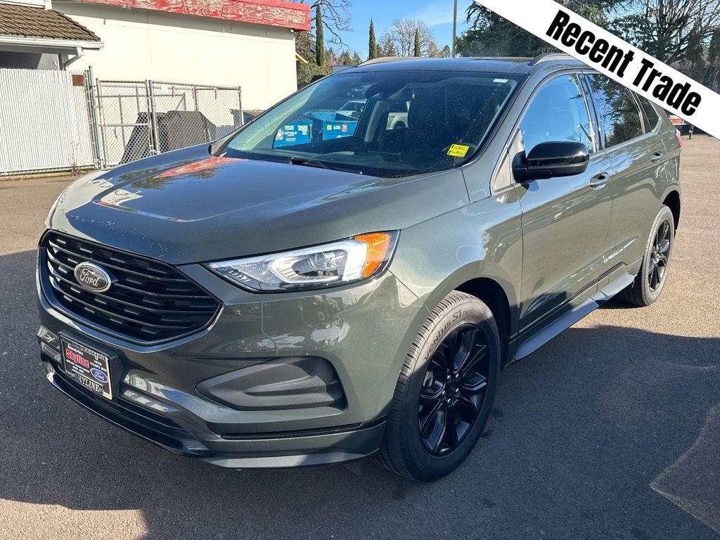 2022 Ford Edge SE