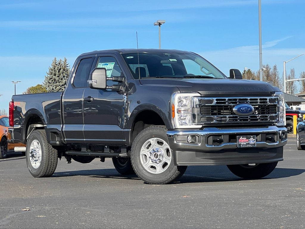 2026 Ford F-250SD XLT