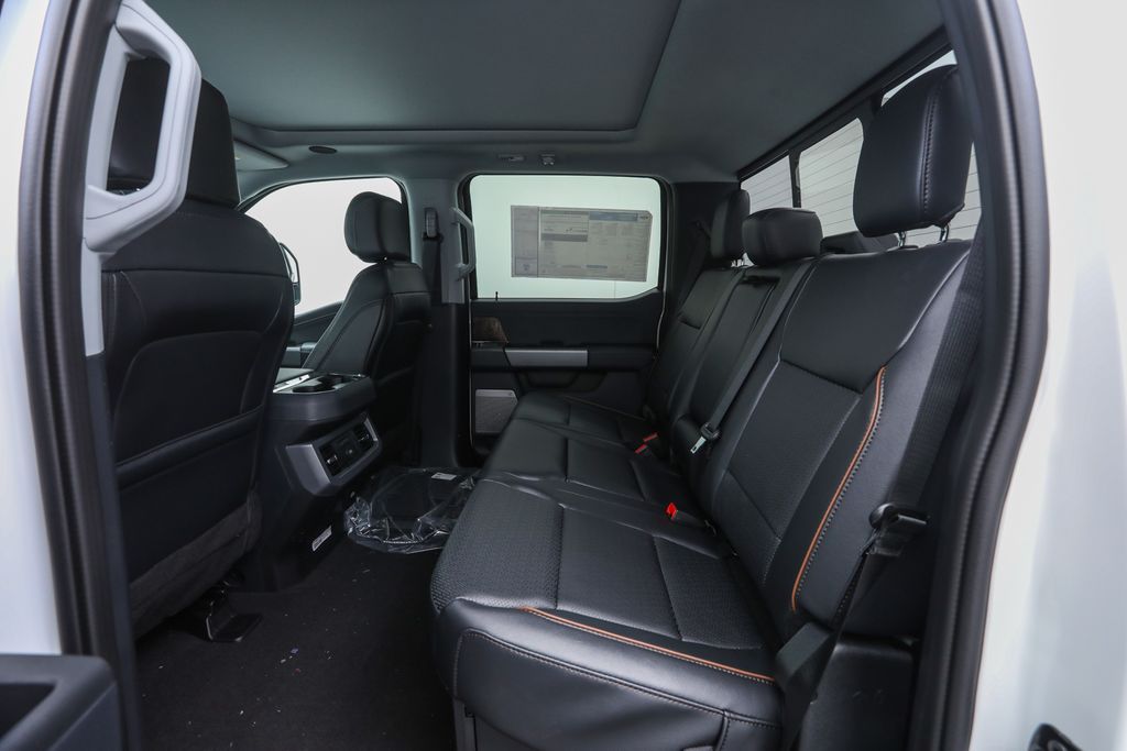 2025 Ford F-250 Super Duty Lariat - Photo 17