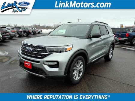 2023 Ford Explorer XLT 4WD