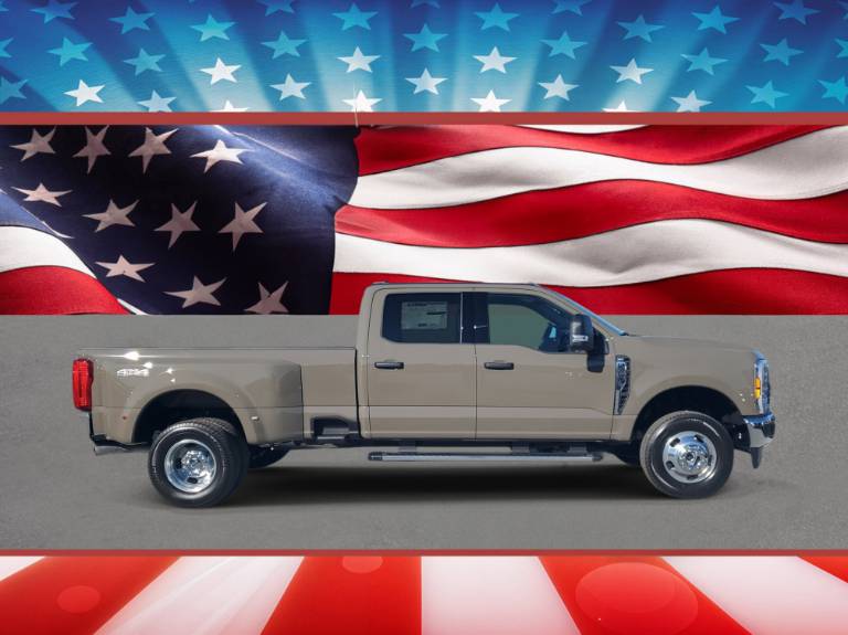 2026 Ford Super Duty F-350 DRW XLT