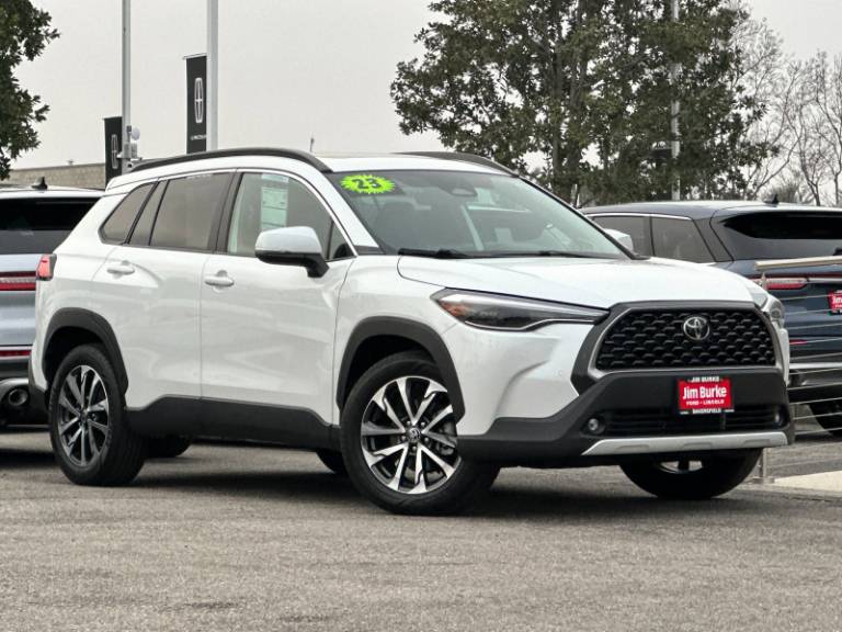 2023 Toyota Corolla Cross XLE