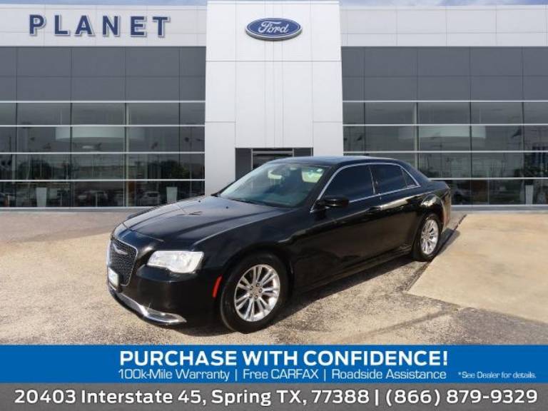 2017 Chrysler 300-Series Limited RWD