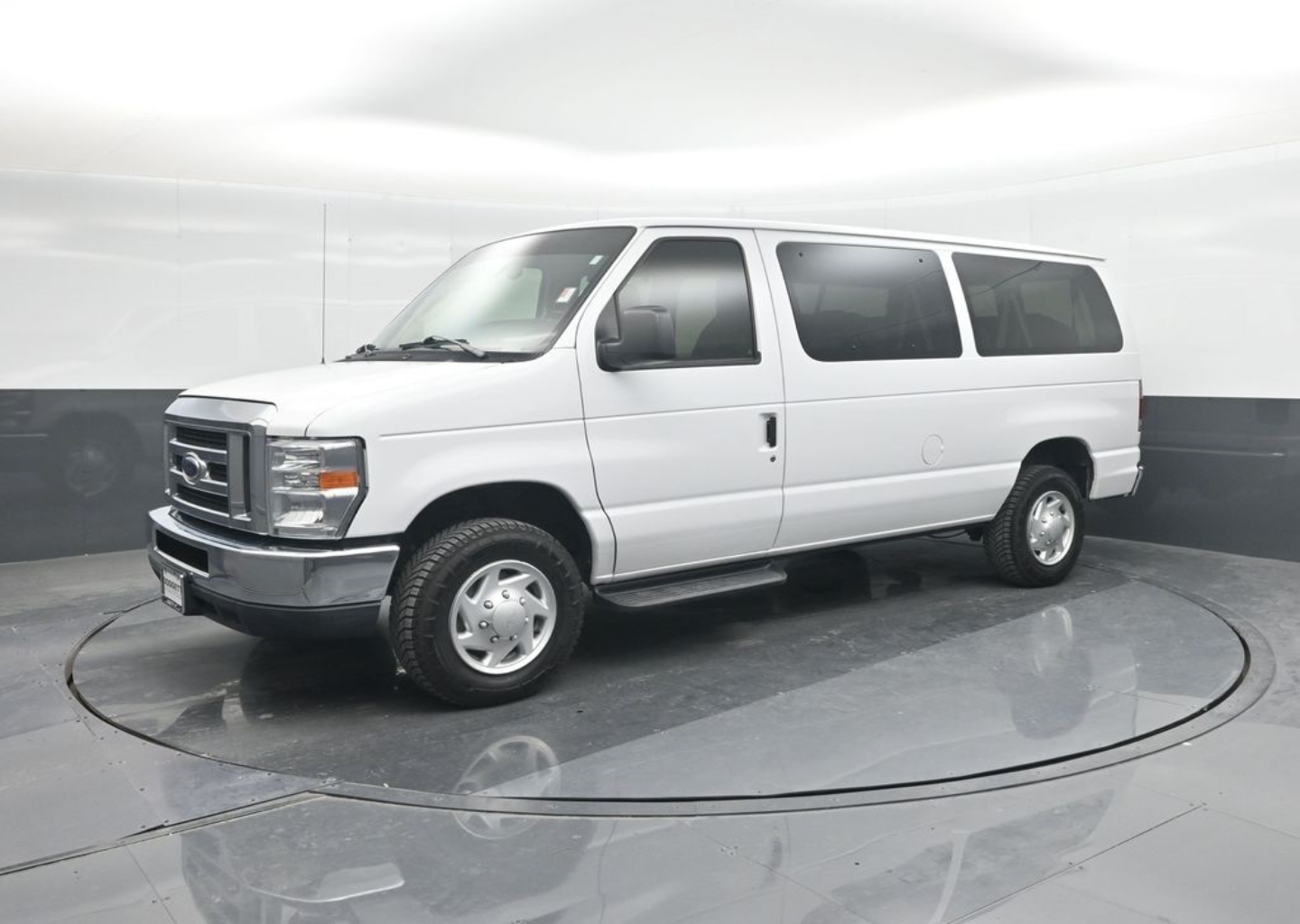 2012 Ford E-Series Econoline Wagon XLT