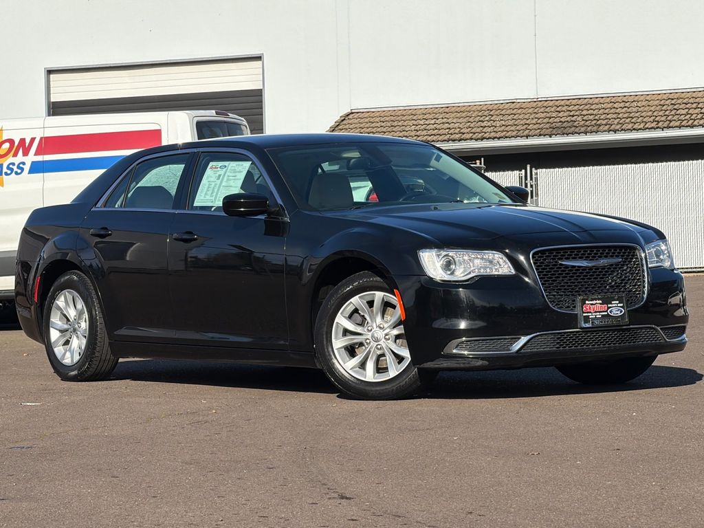 2015 Chrysler 300 Limited