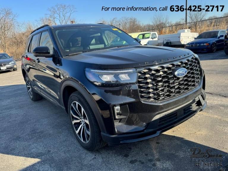 2025 Ford Explorer ST-Line