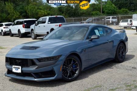 2025 Ford Mustang Dark Horse