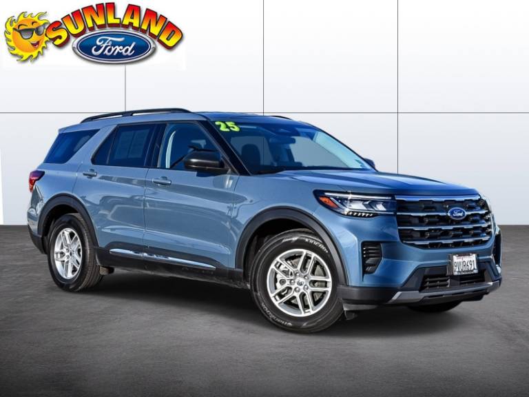 2025 Ford Explorer Active