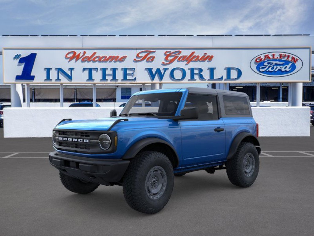 2025 Ford Bronco Base