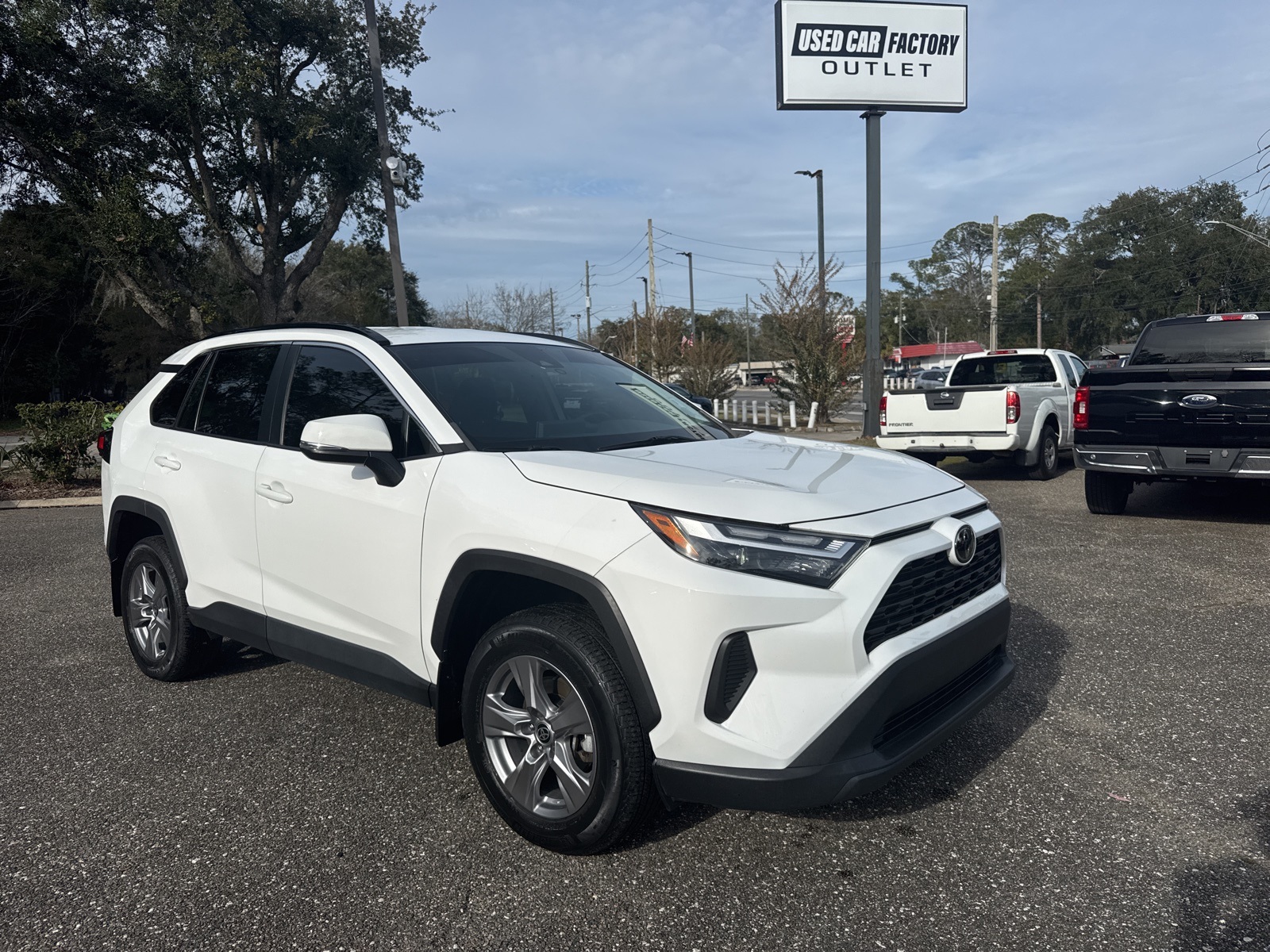 Used 2022 Toyota RAV4 XLE