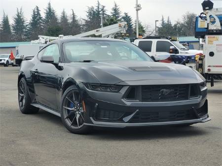 2026 Ford Mustang Dark Horse