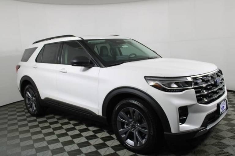 2026 Ford Explorer Active w/100A Pkg