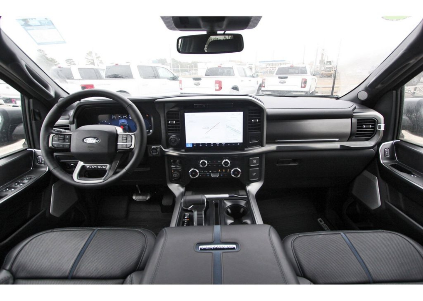 2025 Ford F-150 Platinum - Photo 8