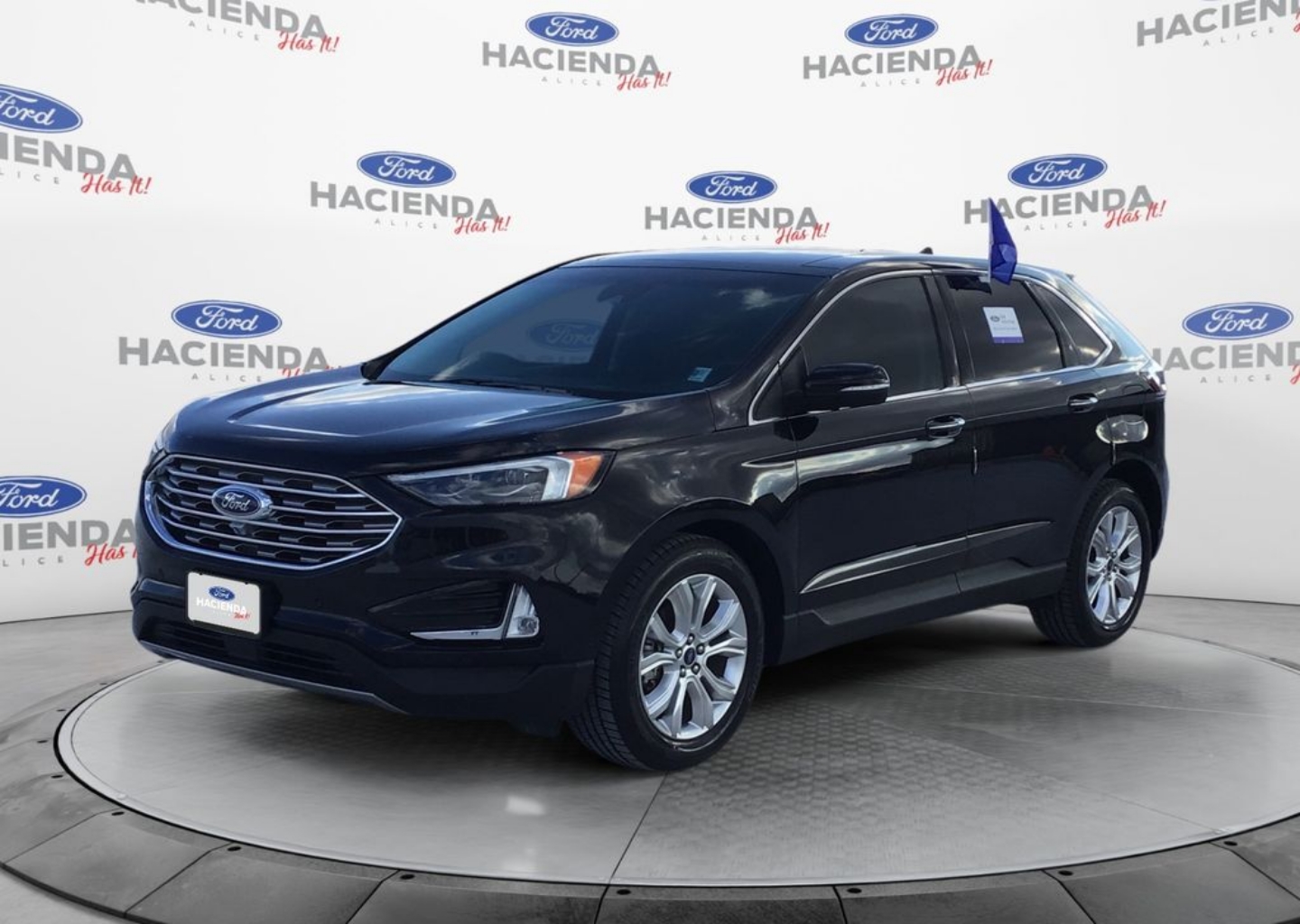 2020 Ford Edge Titanium