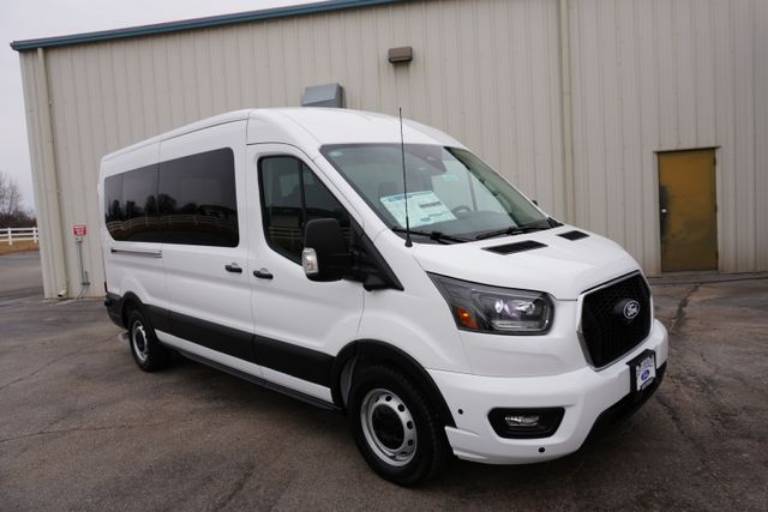 2026 Ford Transit Passenger Wagon XL