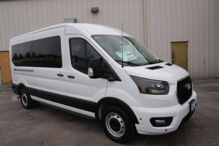 2026 Ford Transit Passenger Wagon XL