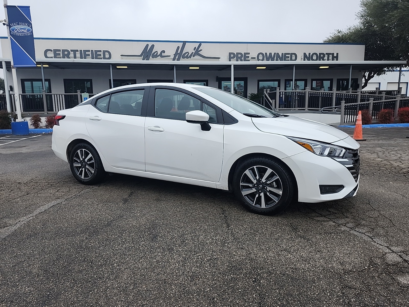 2024 Nissan Versa Sedan SV