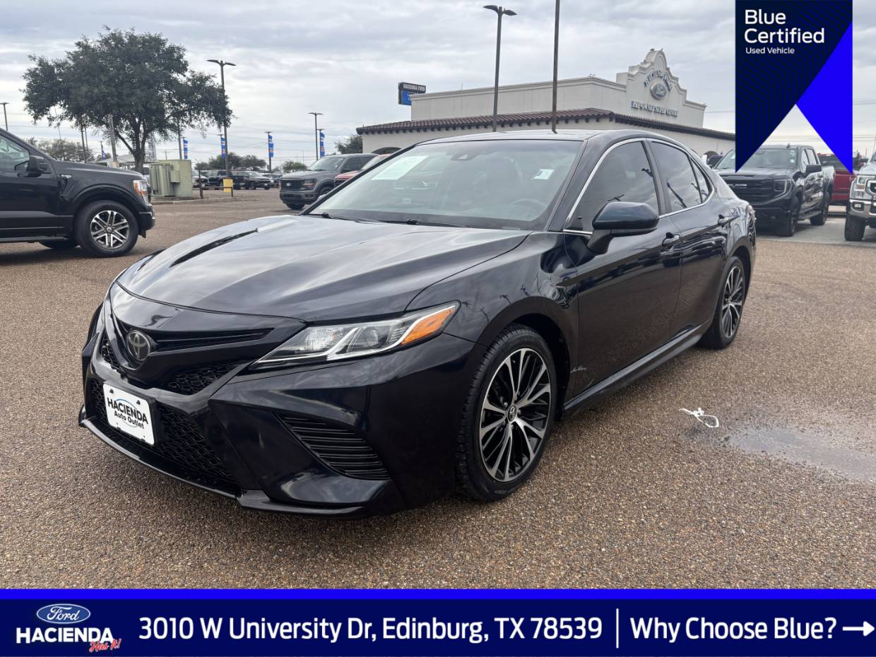 2020 Toyota Camry SE