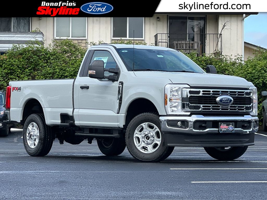 2025 Ford F-350SD XLT