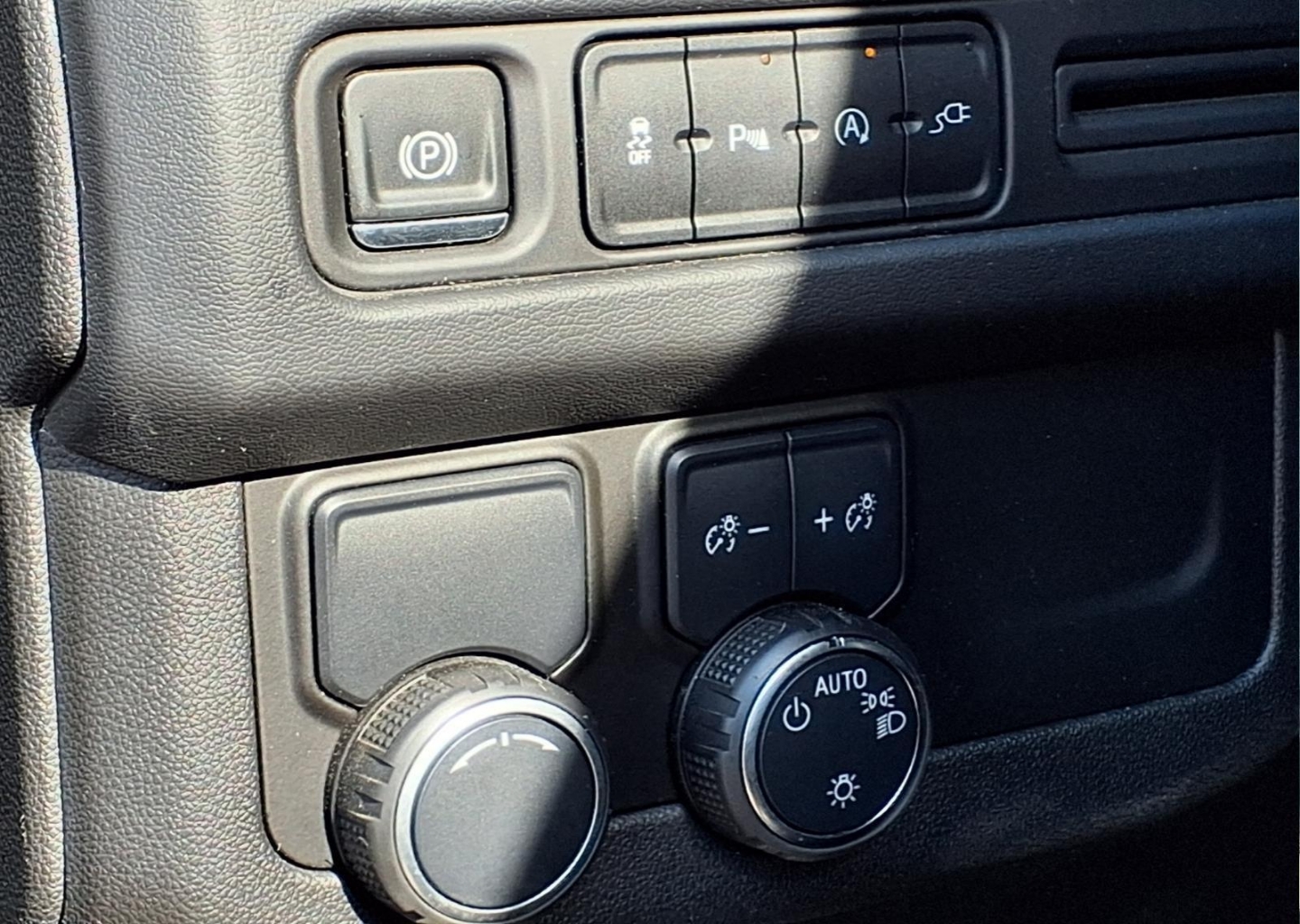 2021 Chevrolet Tahoe LT - Photo 13