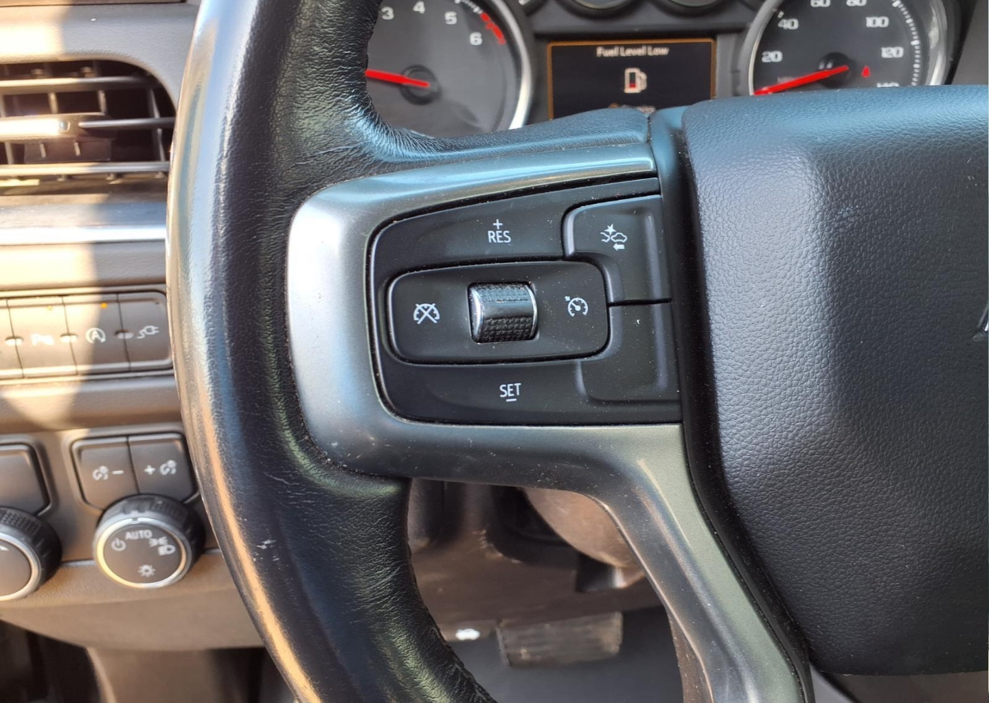 2021 Chevrolet Tahoe LT - Photo 14