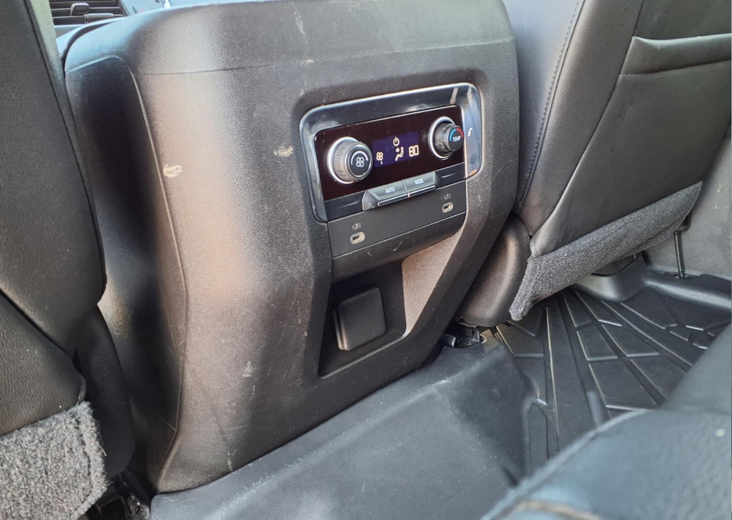 2021 Chevrolet Tahoe LT - Photo 21