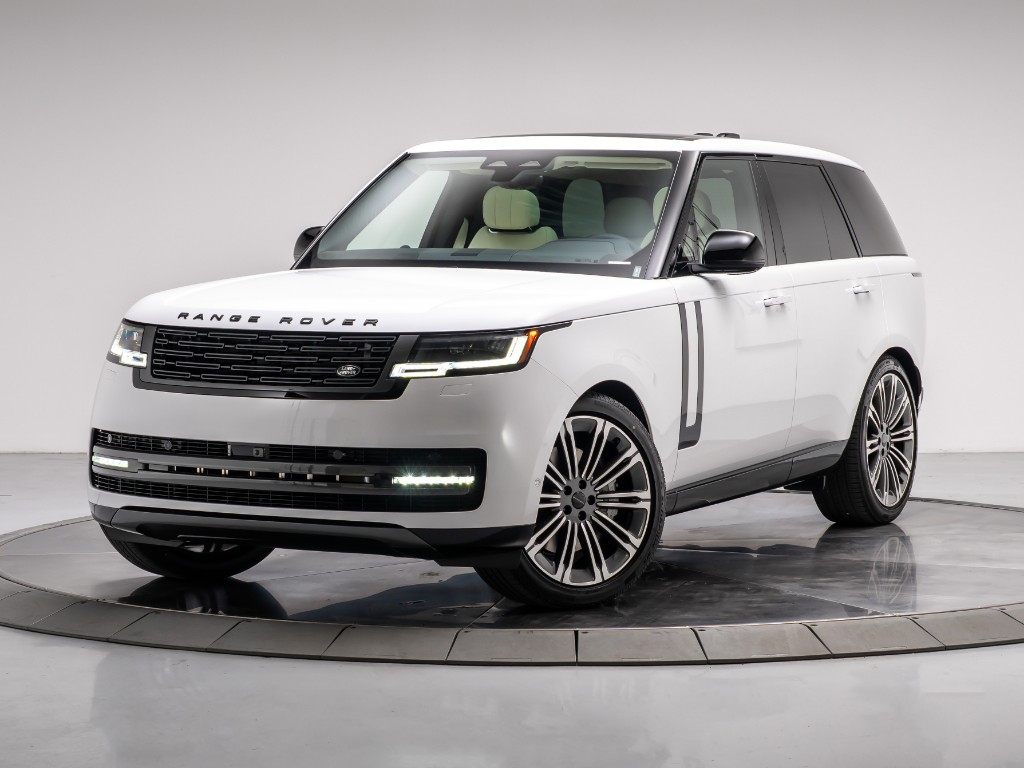 2026 Land Rover Range Rover P530 SE