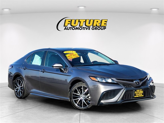 Used 2024 Toyota Camry SE