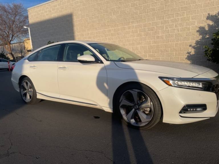 2020 Honda Accord Touring 2.0T