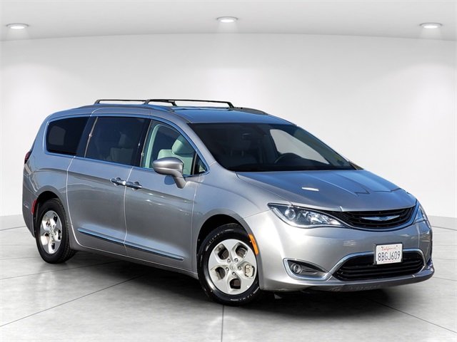 2018 Chrysler Pacifica Hybrid Touring L