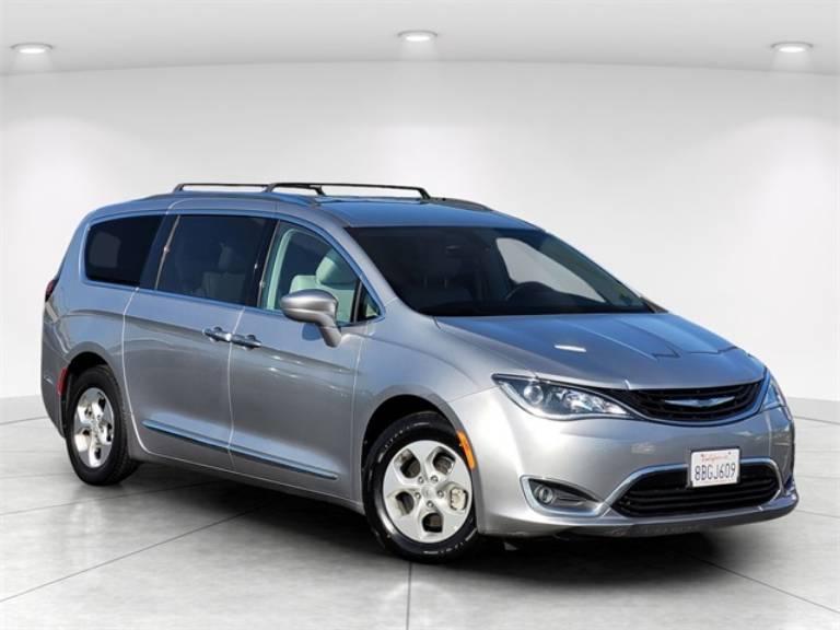 2018 Chrysler Pacifica Hybrid Touring L