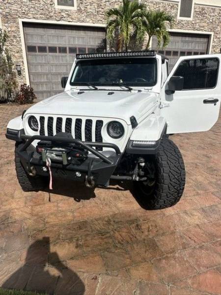 2022 Jeep Gladiator Sport