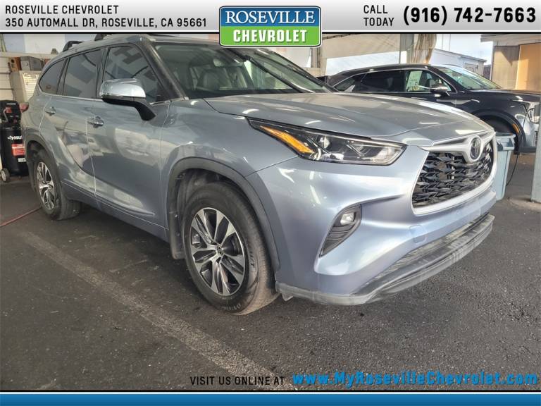 2022 Toyota Highlander XLE