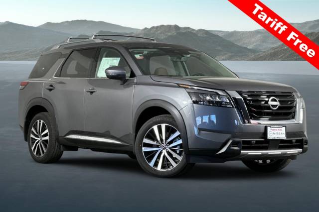 2025 Nissan Pathfinder Platinum