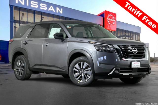 2025 Nissan Pathfinder S