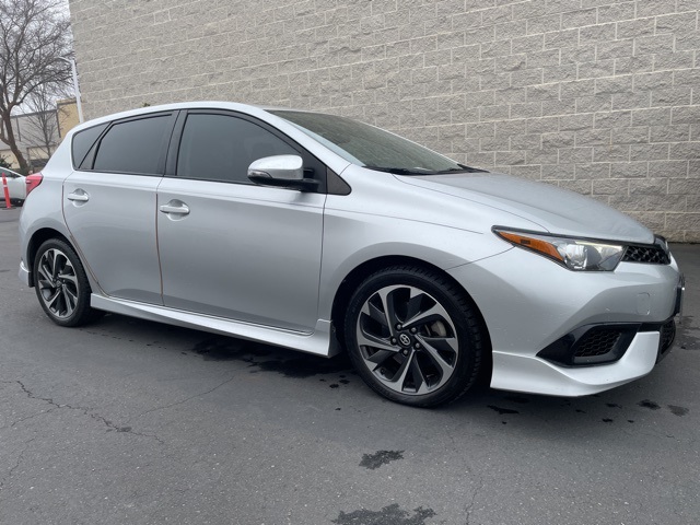 2016 Scion iM Base