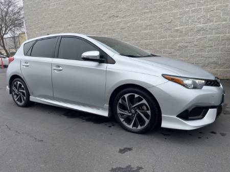2016 Scion iM Base
